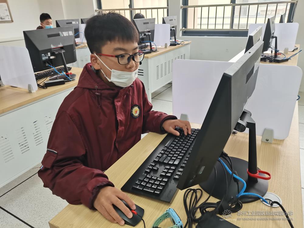 e65bf14c9c3147cbb442e1cac3962291.jpg e65bf14c9c3147cbb442e1cac3962291.jpg