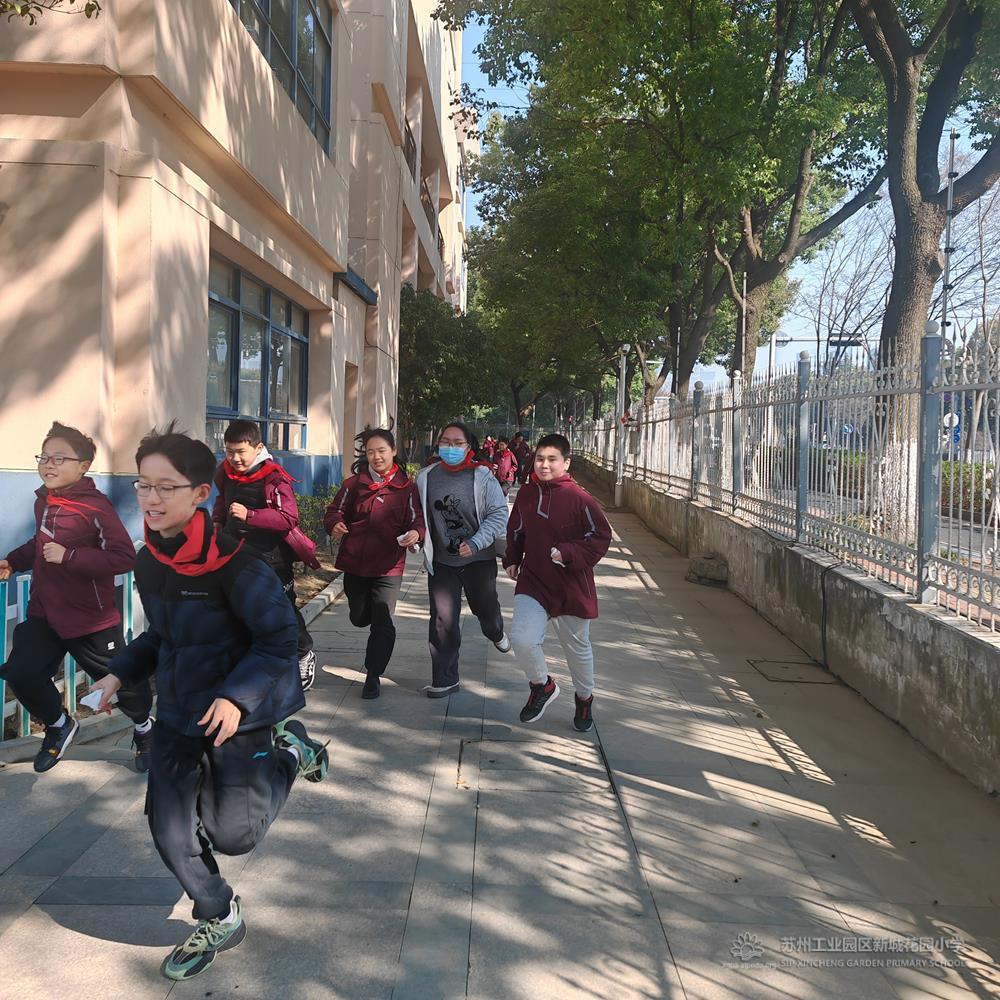 357bc67541a142a6a4e613c506e530fd.jpg 357bc67541a142a6a4e613c506e530fd.jpg