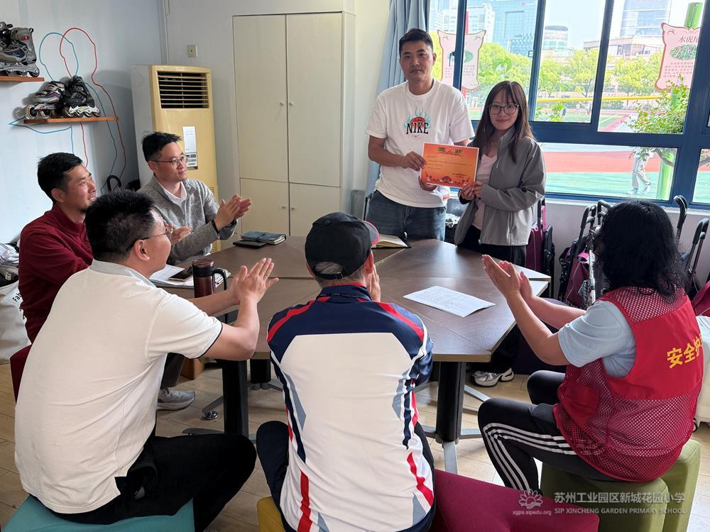 b611d175e0974a5c87a49669d14920b7.jpg b611d175e0974a5c87a49669d14920b7.jpg