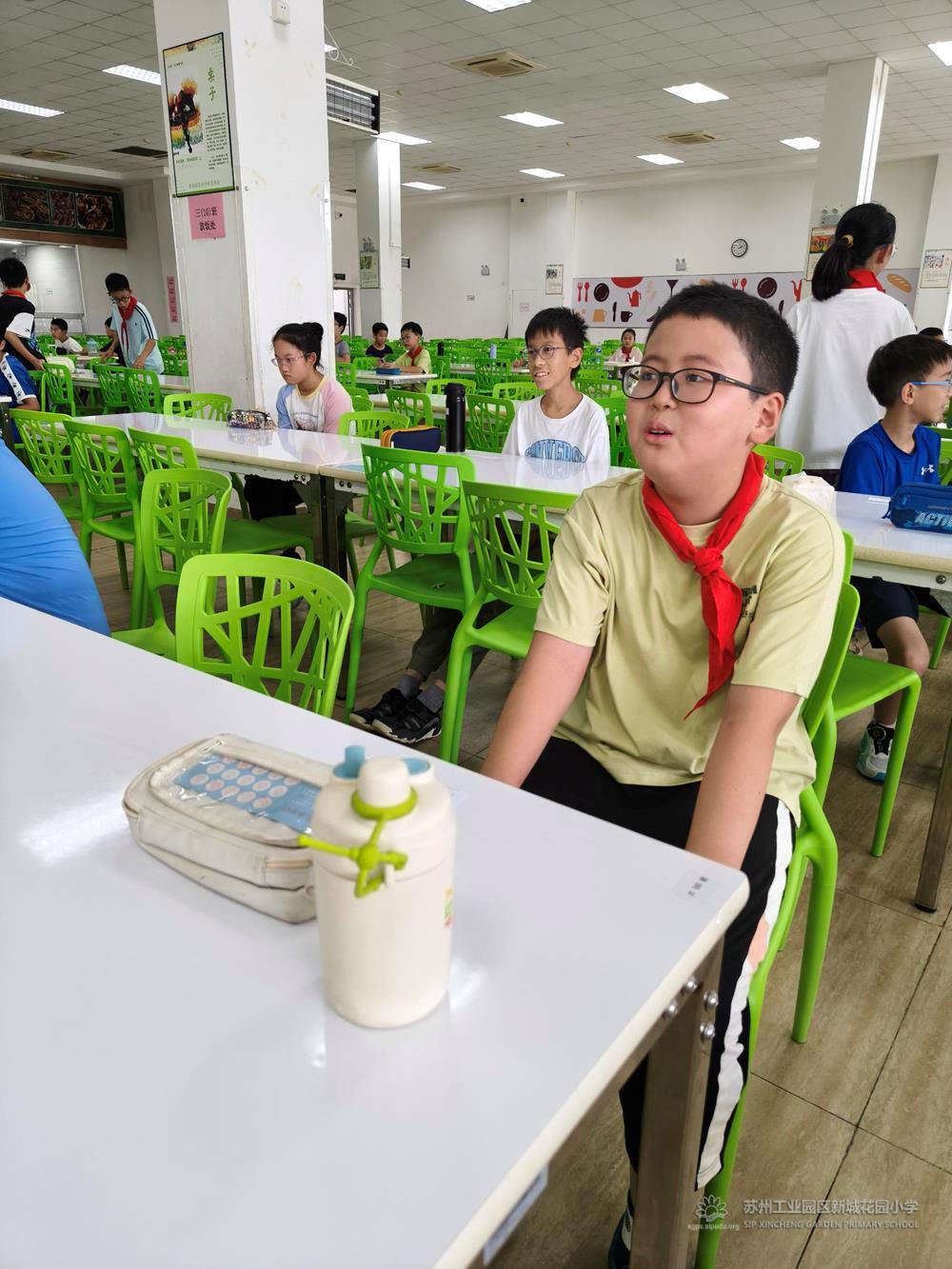 94f5e0d9009b46db9386ba09139d7017.jpg 94f5e0d9009b46db9386ba09139d7017.jpg