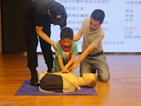 学“急救”知识技能   建“安全”生命防线——记苏州工业园区中小学急救知识普及培训启动仪式暨“新城爸爸帮”亲子活动