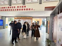 “吴韵书法,翰墨飘香”书法家进校园